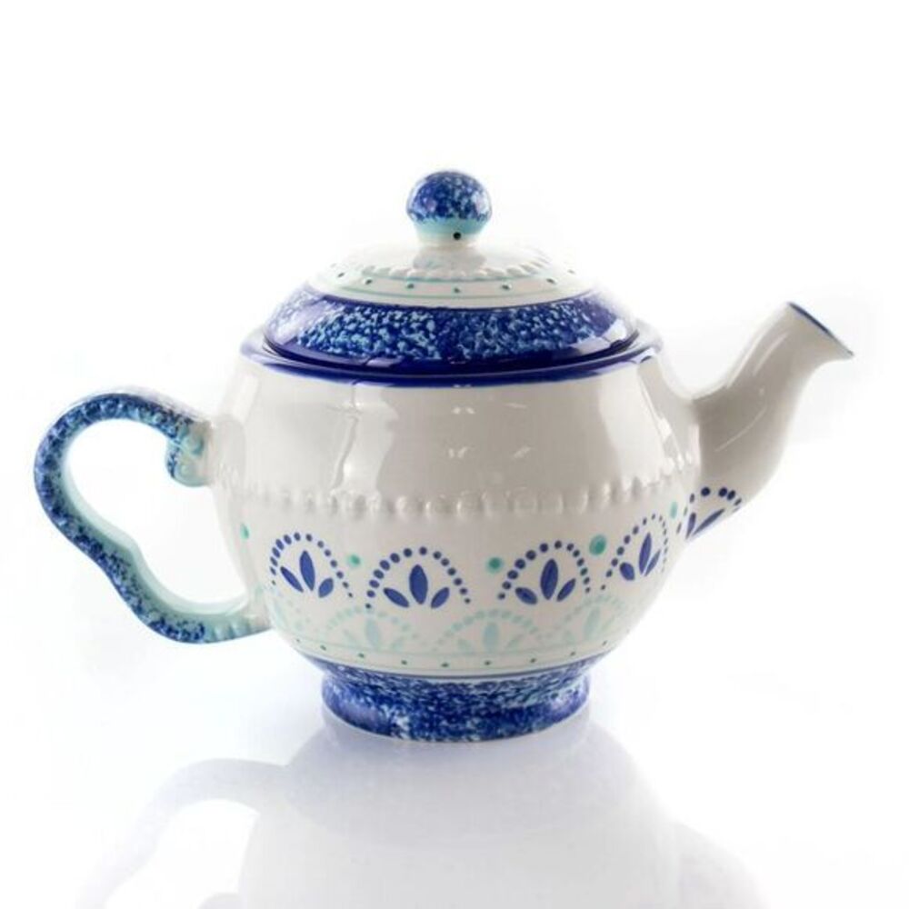 Meritage Navis Ceramic 24 oz Teapot with Lid in Blue/White